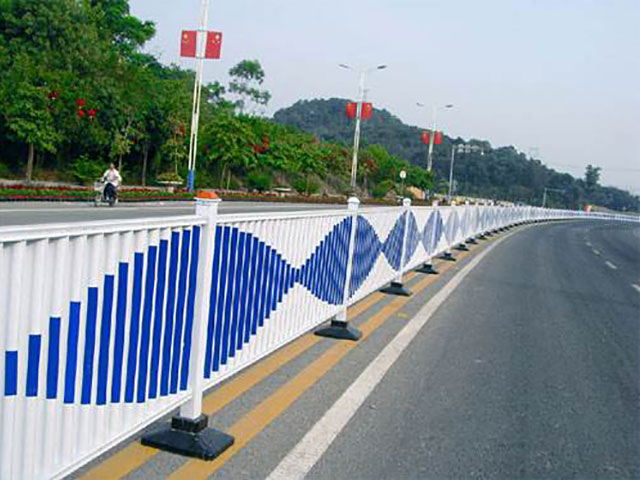 武汉城市道路护栏