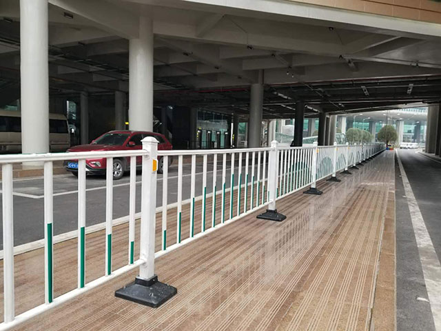 重庆江北区专业道路护栏
