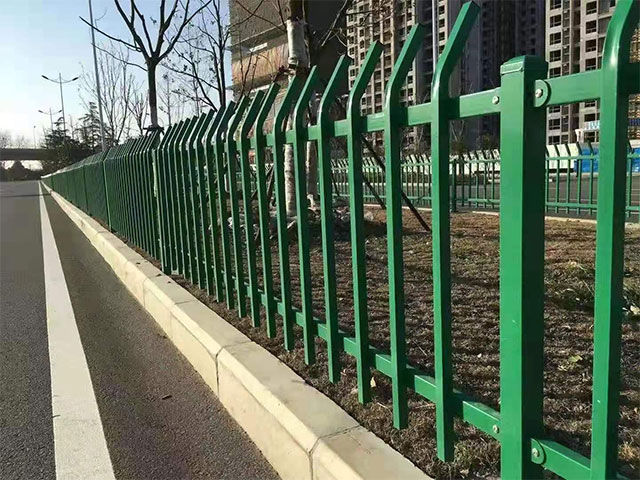 商丘热镀锌锌钢围栏护栏
