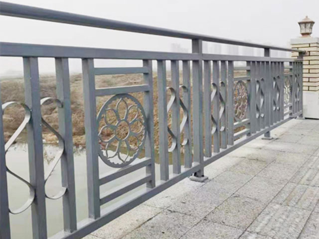 广西高速公路护栏安装