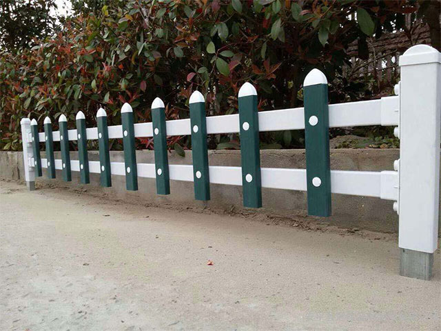 兰州雁滩绿化带护栏