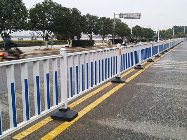 重庆璧山县市政道路护栏