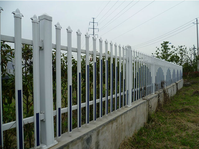 重庆涪陵区围墙铁艺护栏