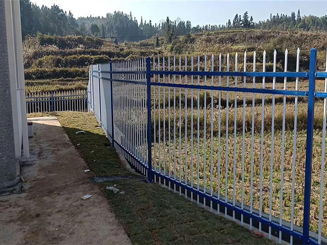 铁网围栏安装规范